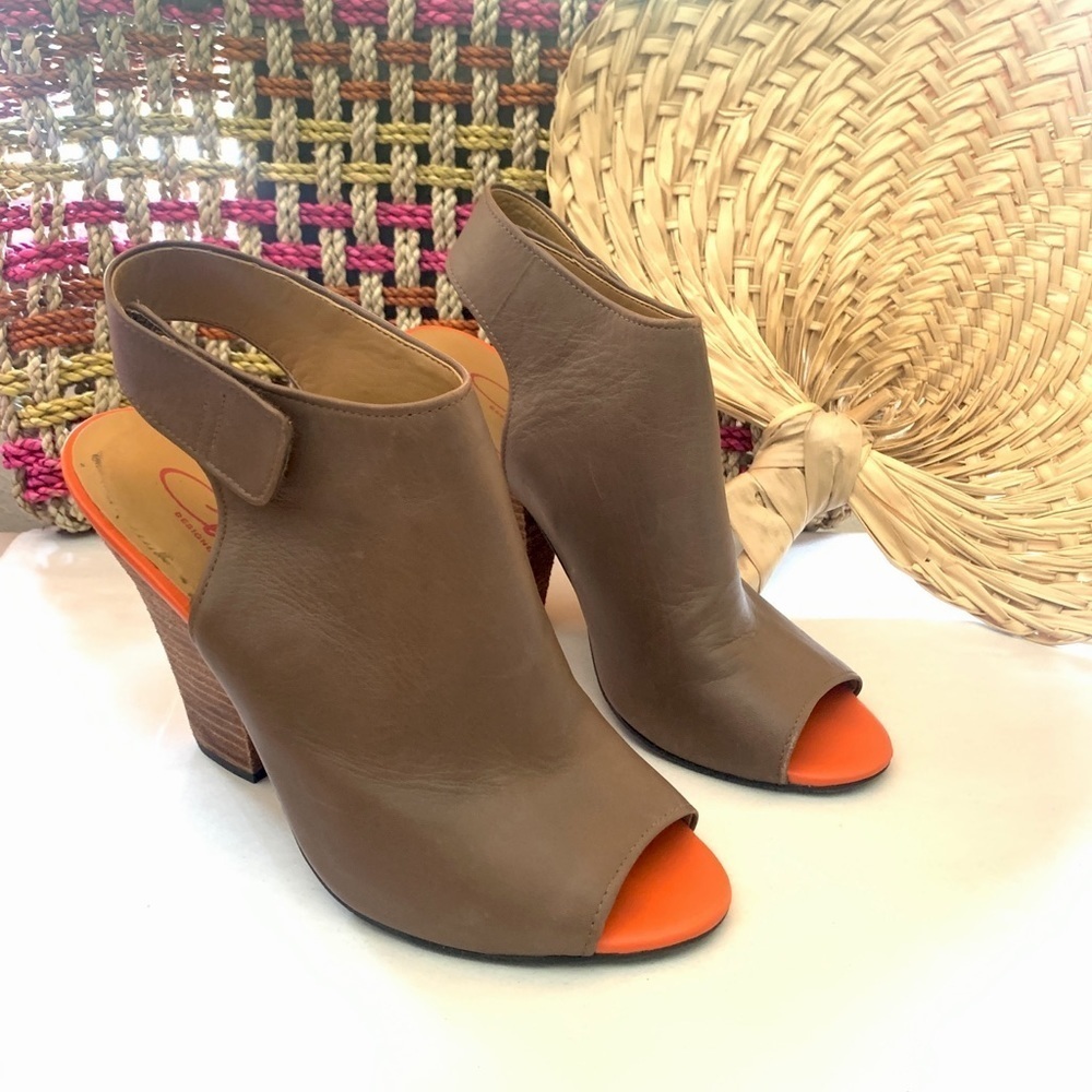 Charly Amar Leather Peep Toe Heels Sz 8 1/2
